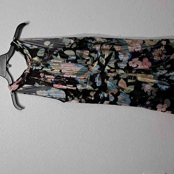 Adrianna Papell Chiffon Printed Halter Gown - Picture 6 of 12